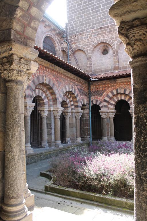 Une Coquille Sous L'Oreiller Le Puy-en-Velay Zewnętrze zdjęcie